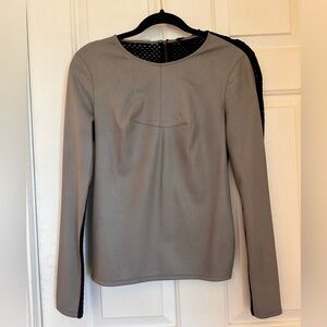 BCBG GREY TOP, SIZE XS, NEW CONDITION WORN 2 TIMES